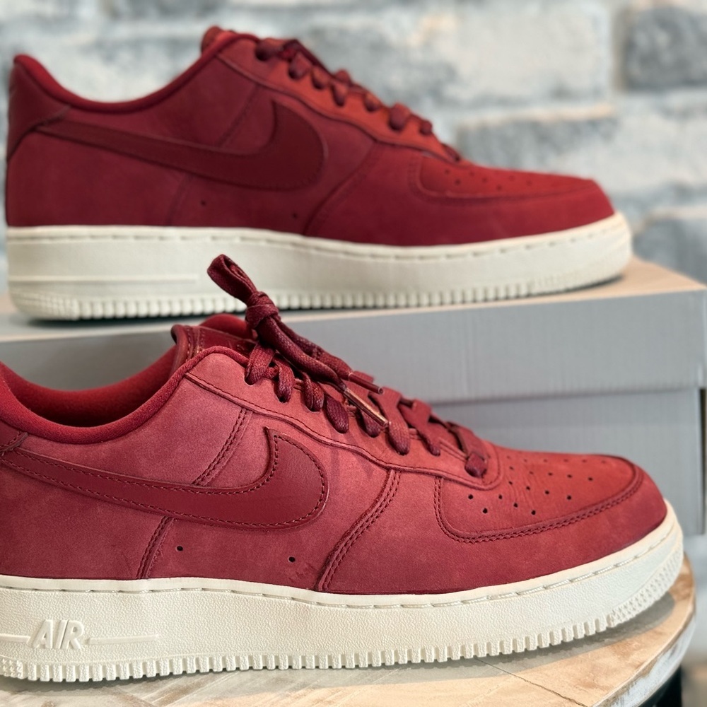 Nike Air Force 1 Premium Team Red Size 9.5m 11w DR9503-600 Sneakers